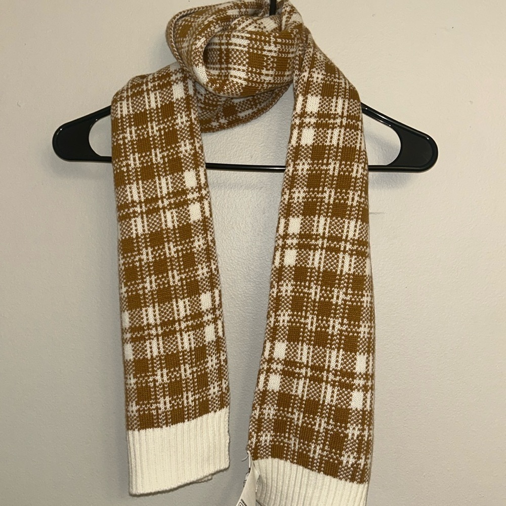 Timberland scarf new with tags.